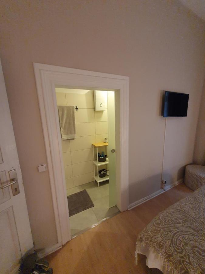 Studio City West Berlin Extérieur photo