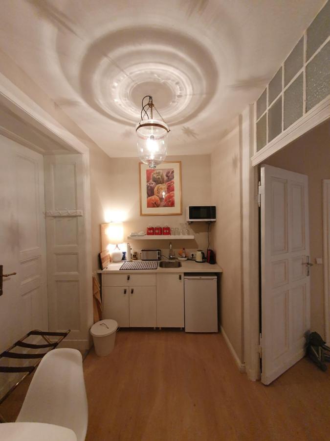 Studio City West Berlin Extérieur photo